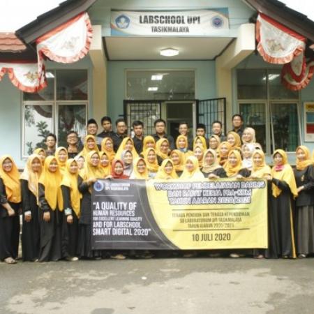 Cetak SDM Unggul dan Melek IT: SD Lab. UPI Tasik Sukses Gelar Workshop dan Raker Pra-KBM Tahun Ajaran 2020/2021